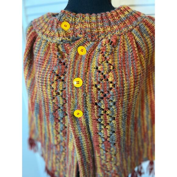 VTG Handmade Knit button up Poncho, Fringe Burnt Orange, gold, gray -Small - Picture 3 of 6